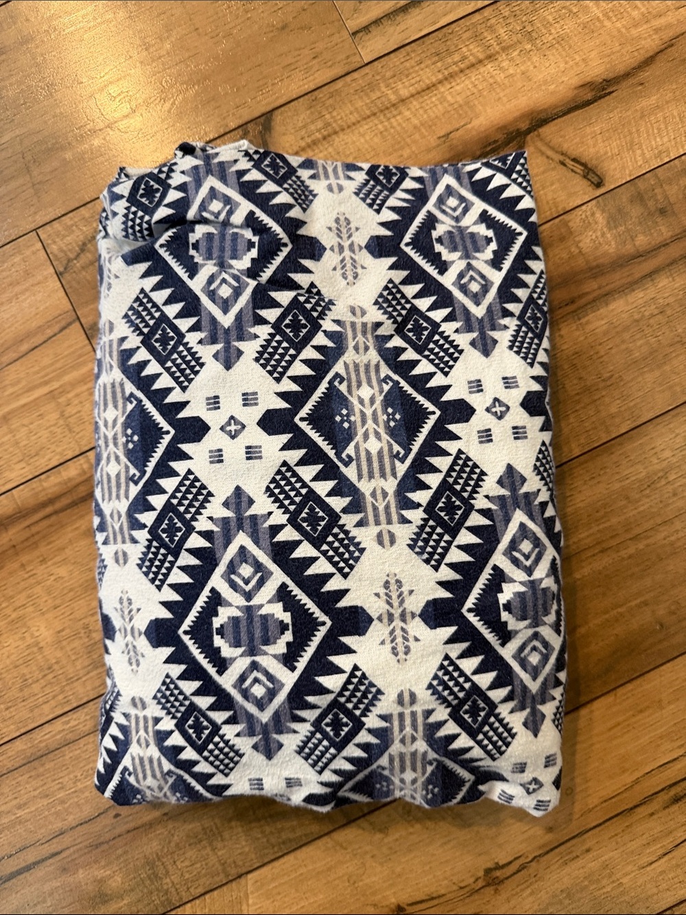Pendleton Navy and White Geometric Aztec Throw